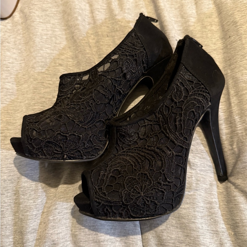 Elegant Black Lace Peep-Toe Heels